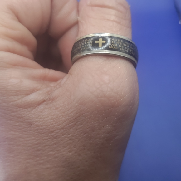 316L Mans Ring La Pracion es en Espanol, esta hecho de acero inoxidable - Picture 4 of 9